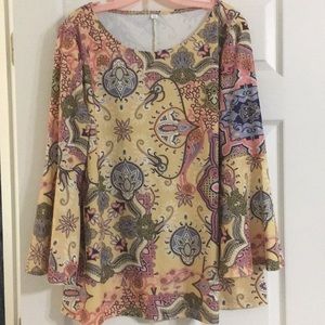 Boutique tunic, soft yellow pattern, bell sleeves